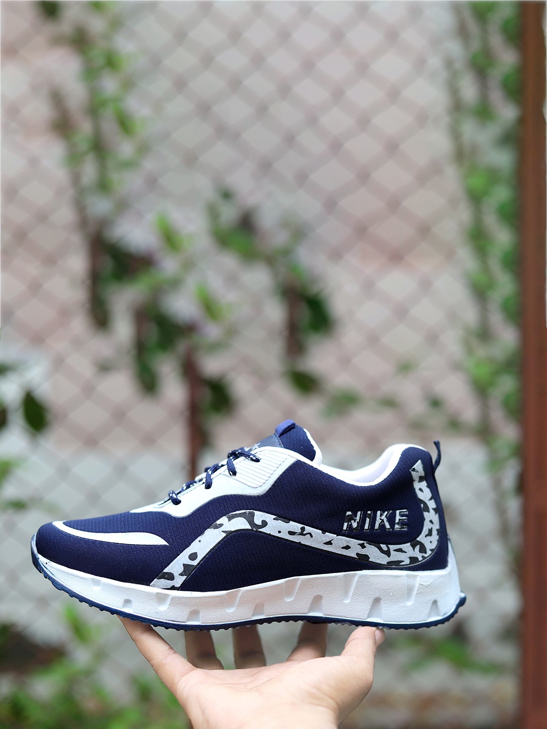 

FOUR STAR TRUCK SALES Men Blue Printed Sneakers