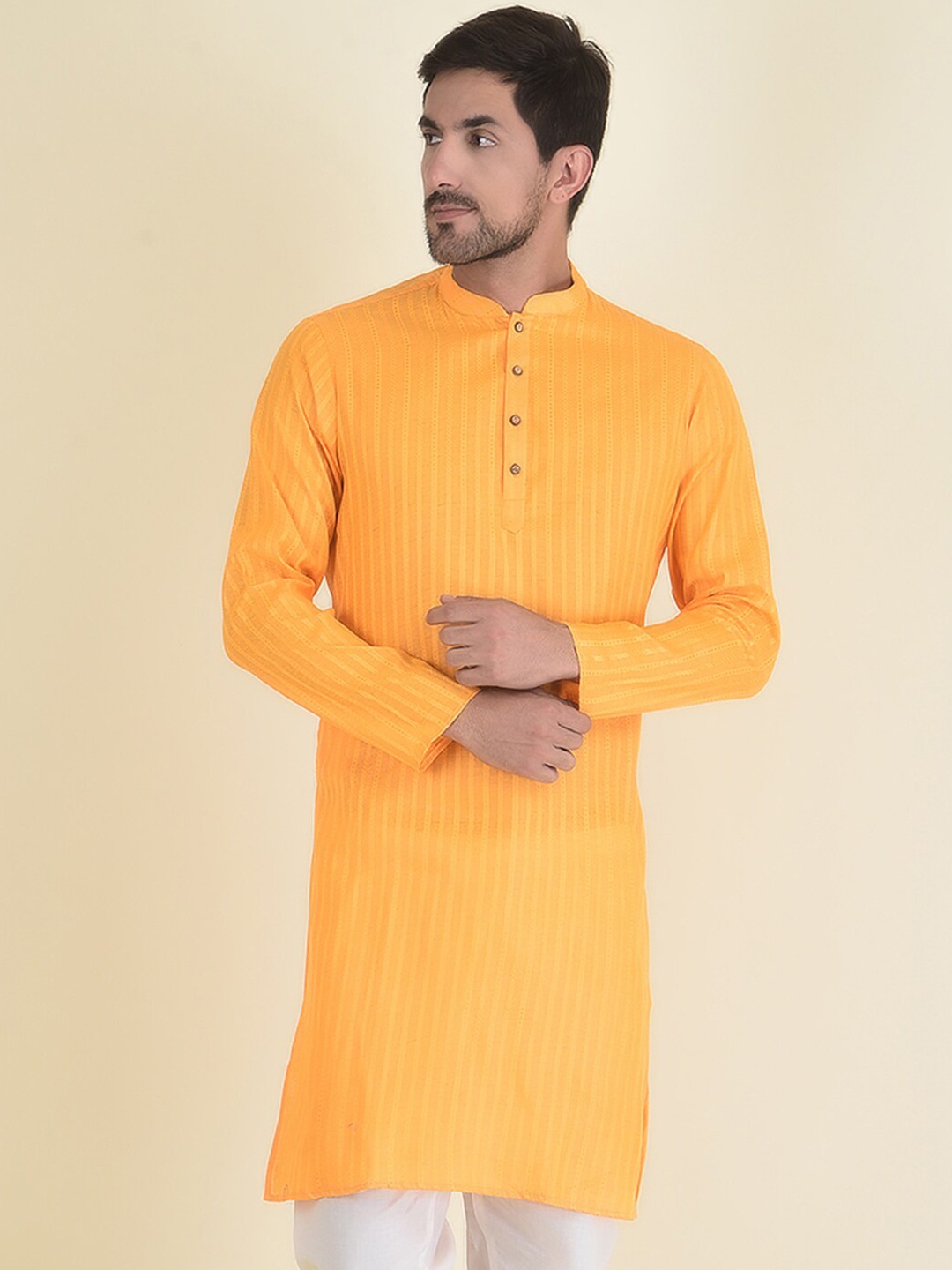 

DEYANN Men Yellow Thread Work Jacquard Kurta