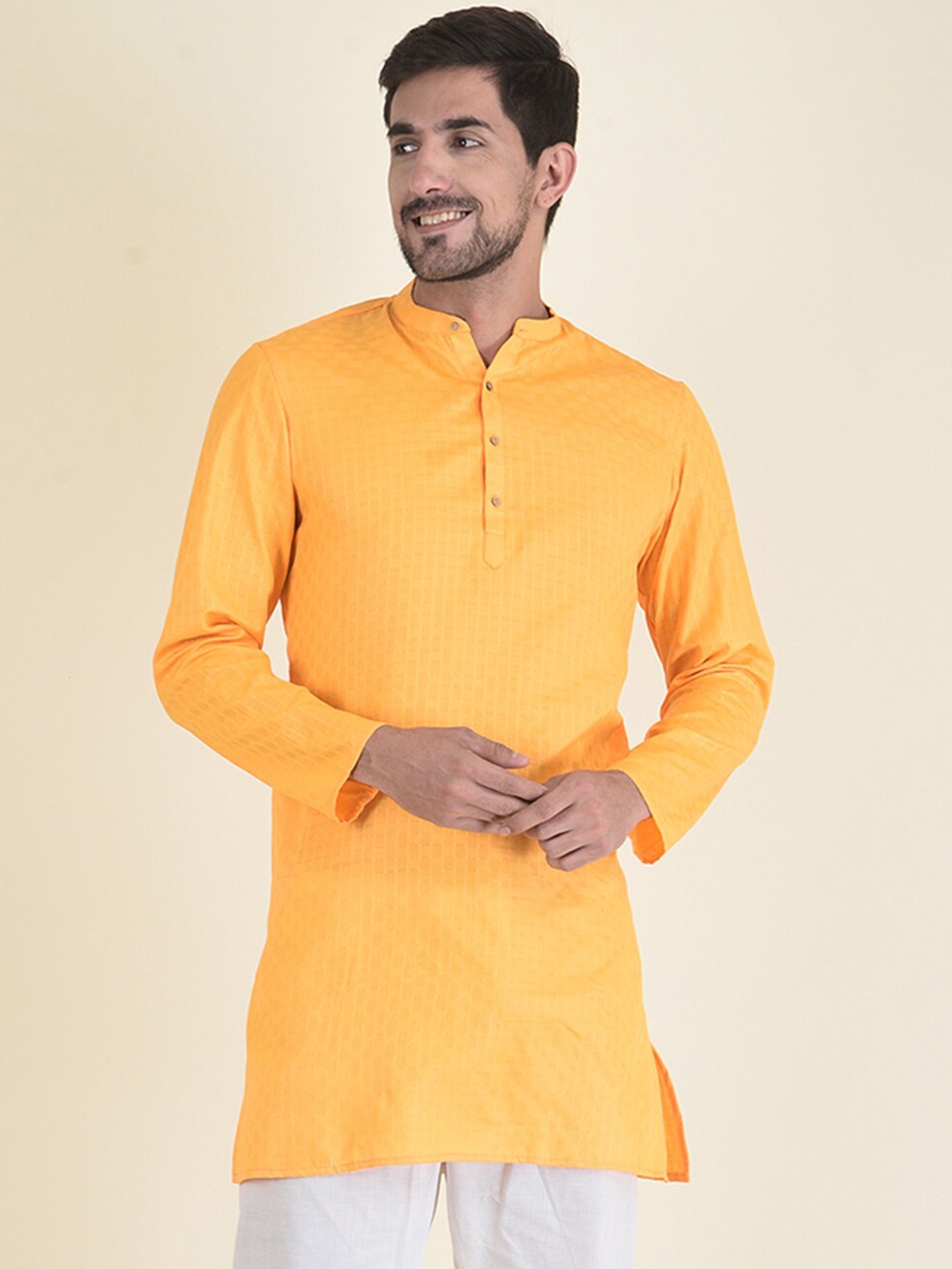 

DEYANN Men Orange Striped Pleated Kurti with Pyjamas