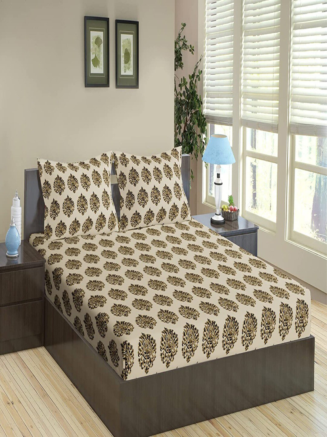 

Trance Home Linen Damask Forest Green 200 TC Queen Flat Bedsheet with 2 Pillow Covers
