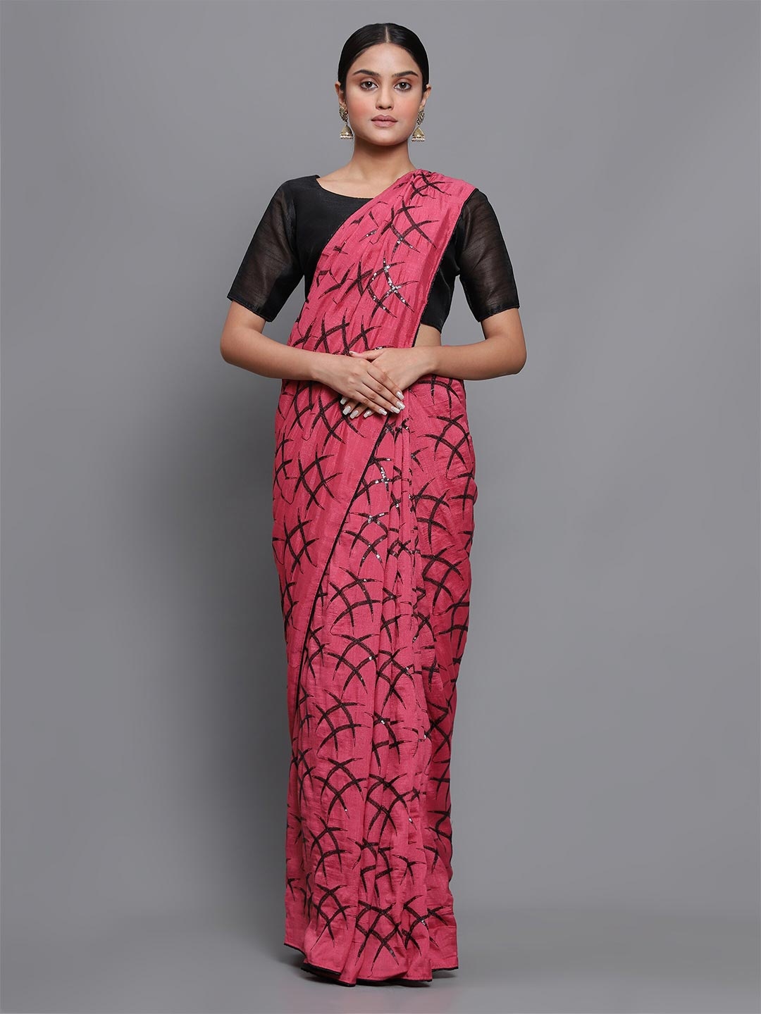 

3BUDDY FASHION Pink & Black Embellished Sequinned Jute Silk Fusion Maheshwari Saree