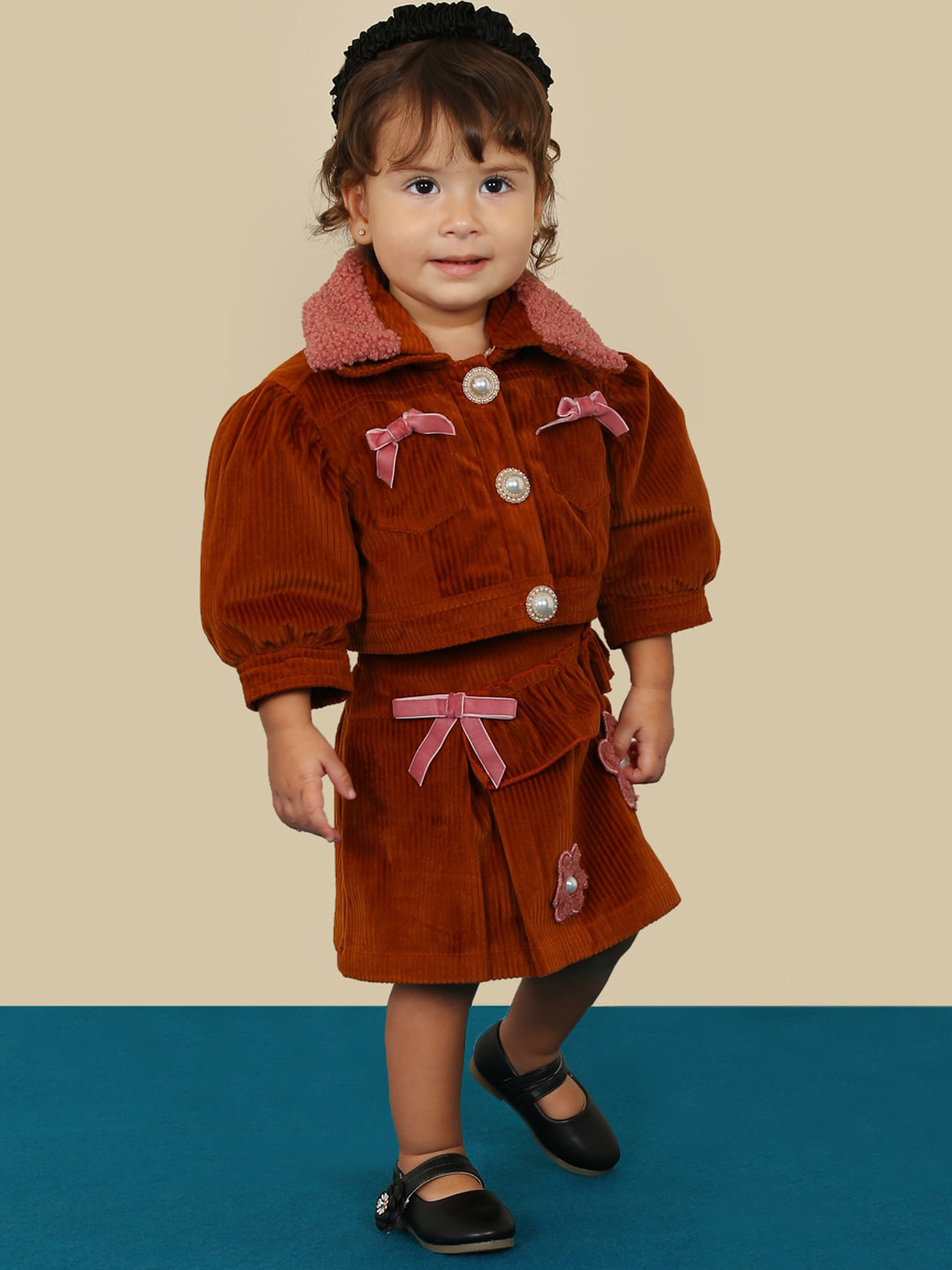 

One Friday Girls Brown Solid Flared A-Line Mini Skirt