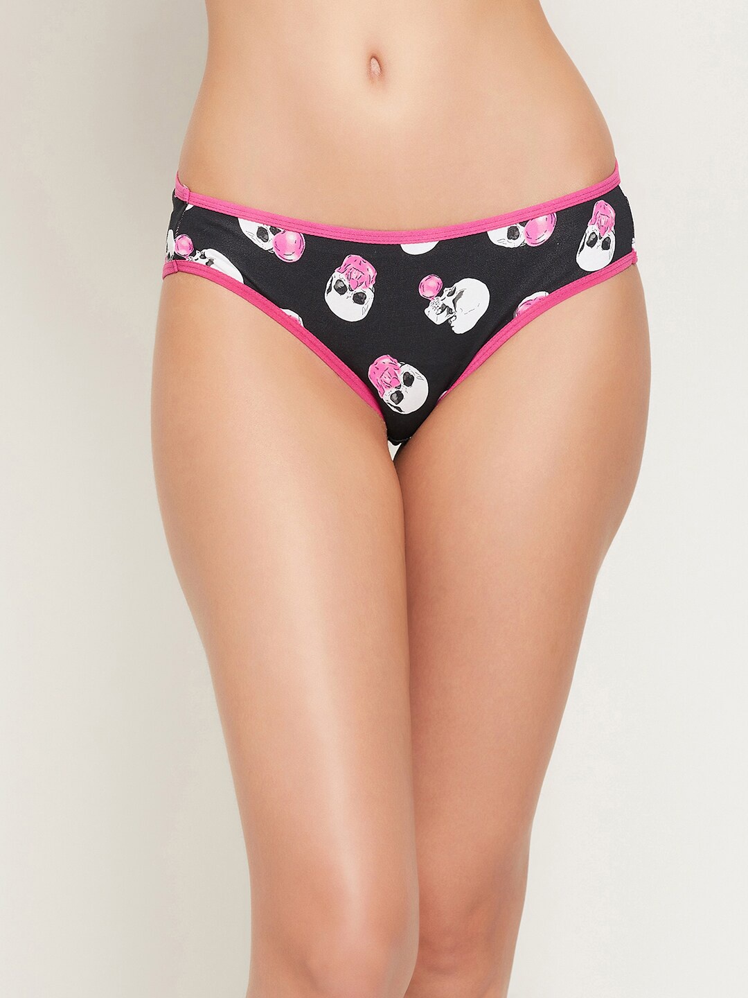 

Clovia Women Black Skull-Printed Low-Rise Pure-Cotton Bikini Brief