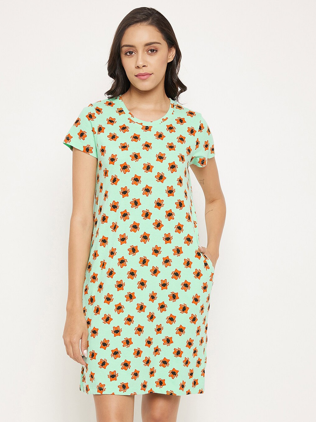 

Clovia Pure Cotton Monster Emoji Print Short Nightdress, Green