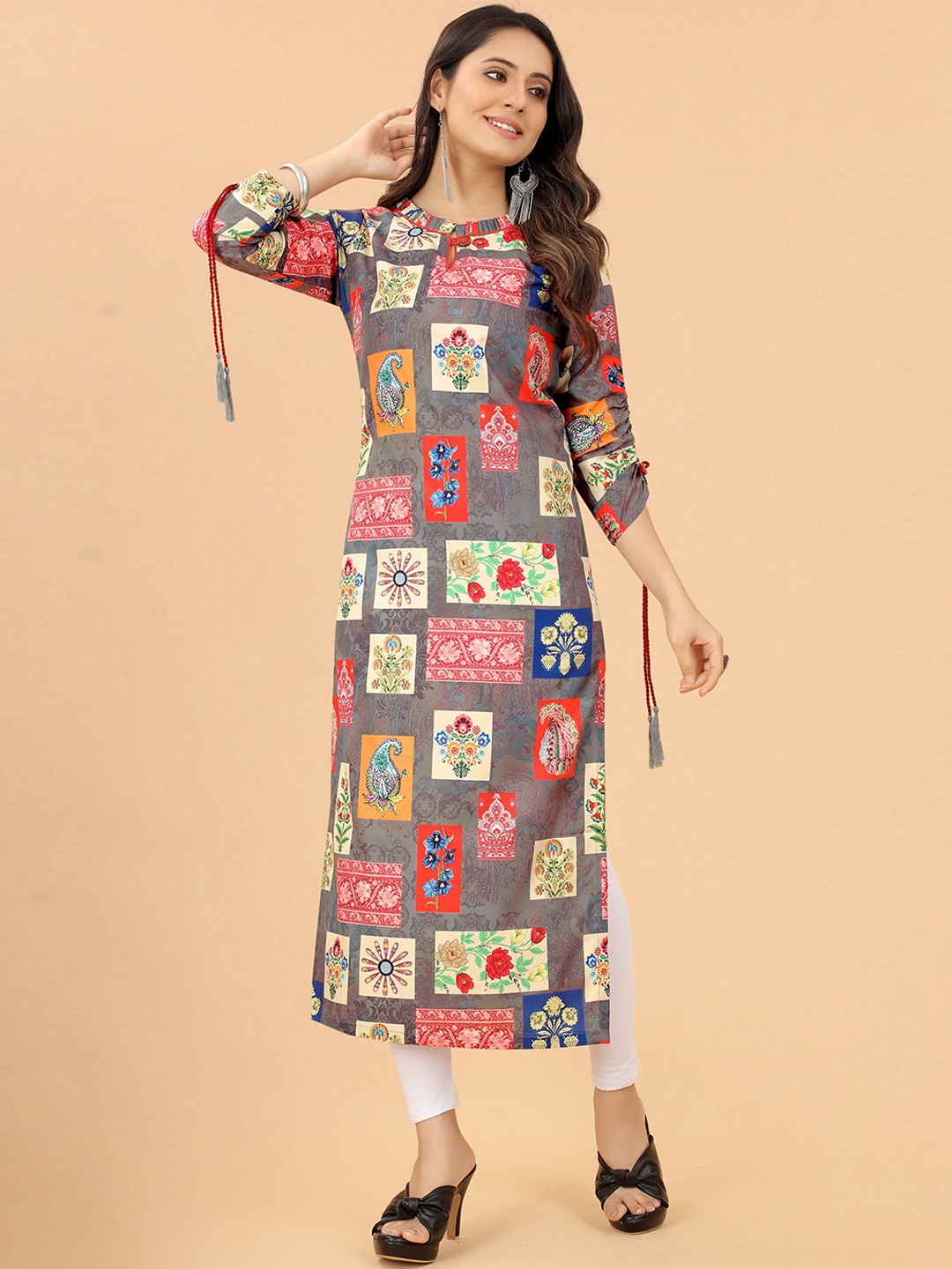 

ASPORA Women Grey & Red-Coloured Printed Indie Prints Crepe Kurta