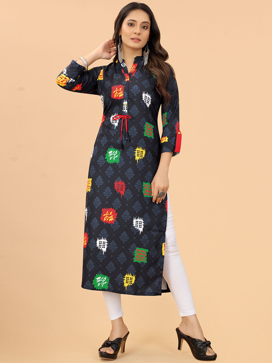 

ASPORA Women Navy Blue Geometric Printed Thread Work Indie Prints Handloom Crepe Kurta