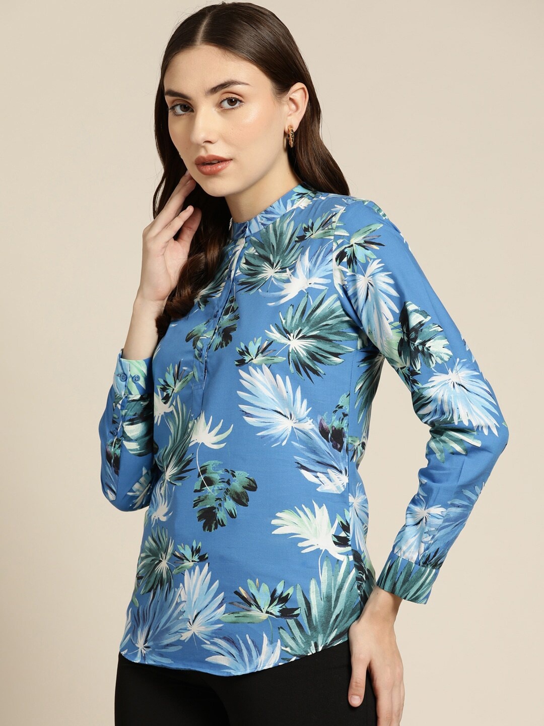 

Hancock Women Blue Standard Slim Fit Floral Printed Formal Shirt