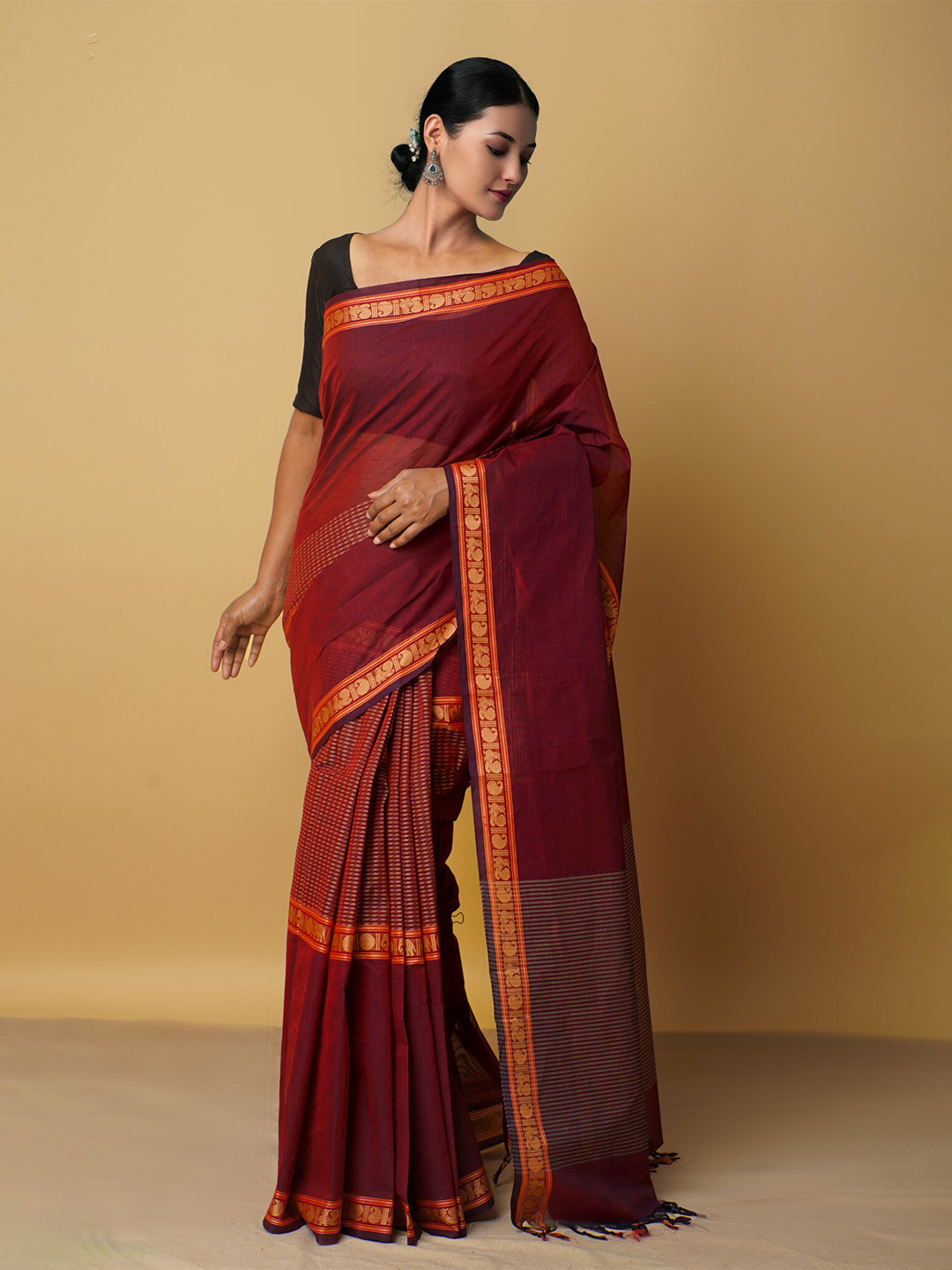 

Unnati Silks Maroon & Orange Pure Cotton Chettinad Saree