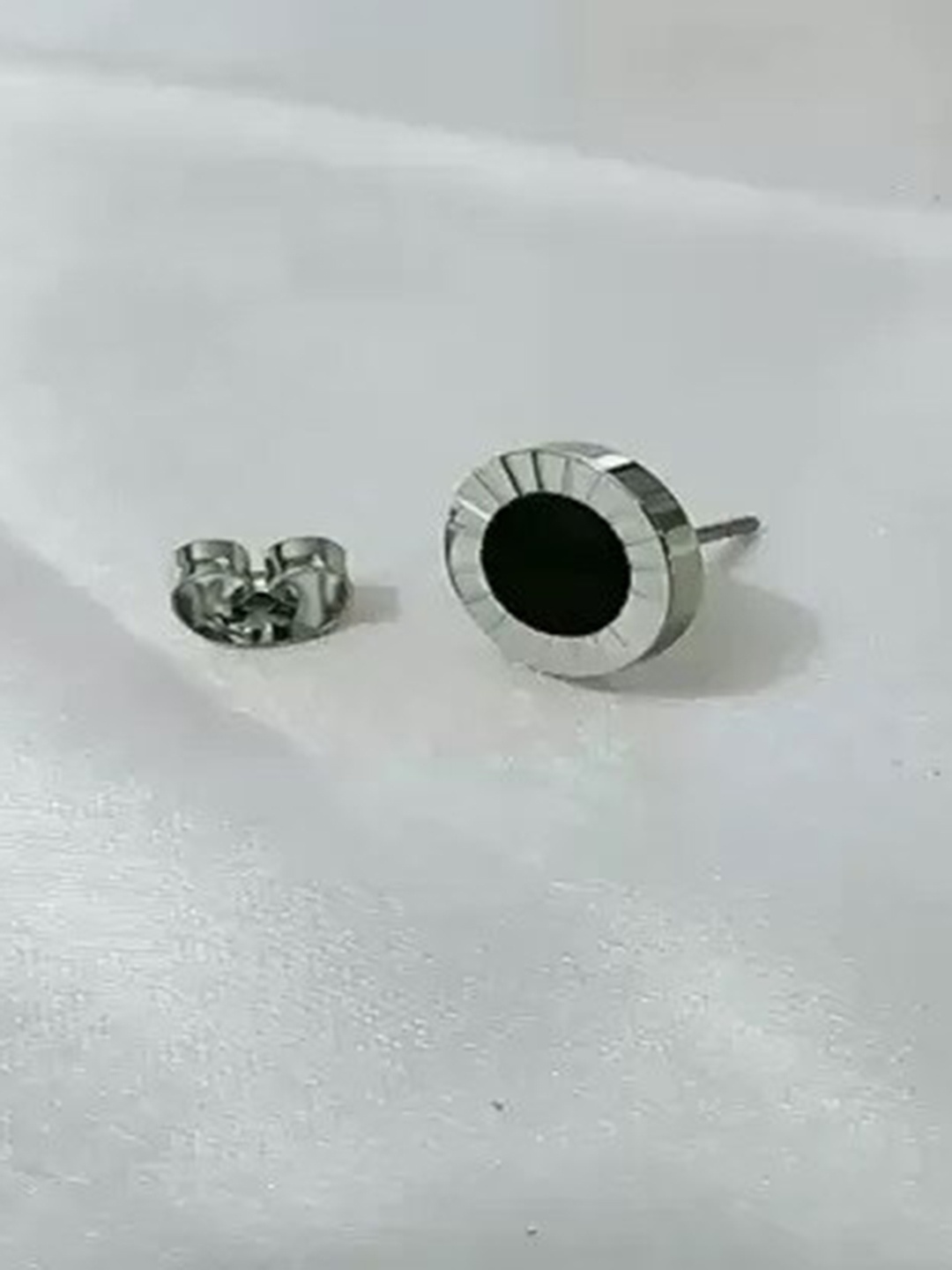 

stripes Black Silver-Plated Circular Studs Earrings