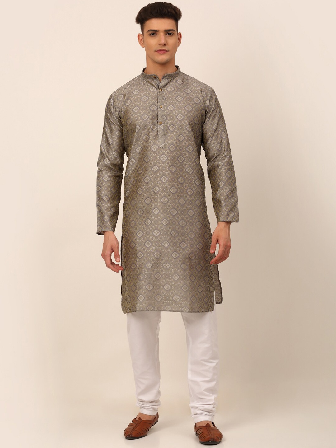 

Jompers Men Grey Ethnic Motifs Kurta with Churidar