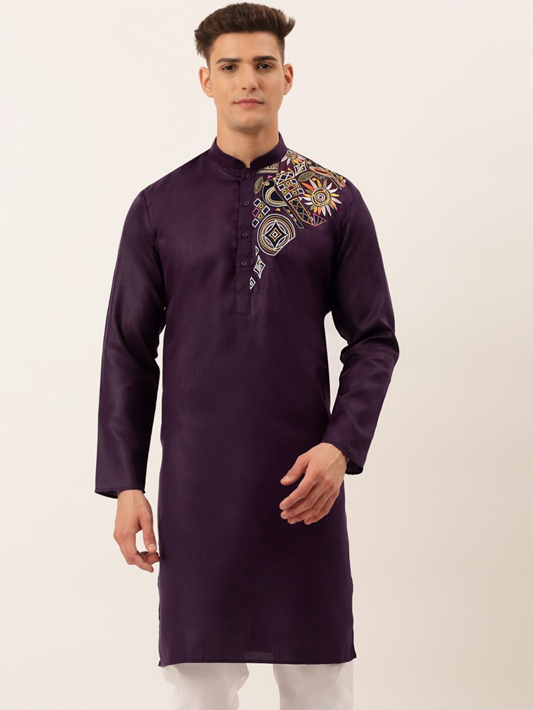 

Jompers Men Purple Embroidered Floral Thread Work Kurta