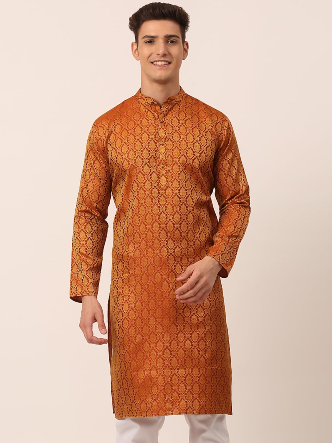 

Jompers Men Maroon Ethnic Motifs Jacquard Kurta