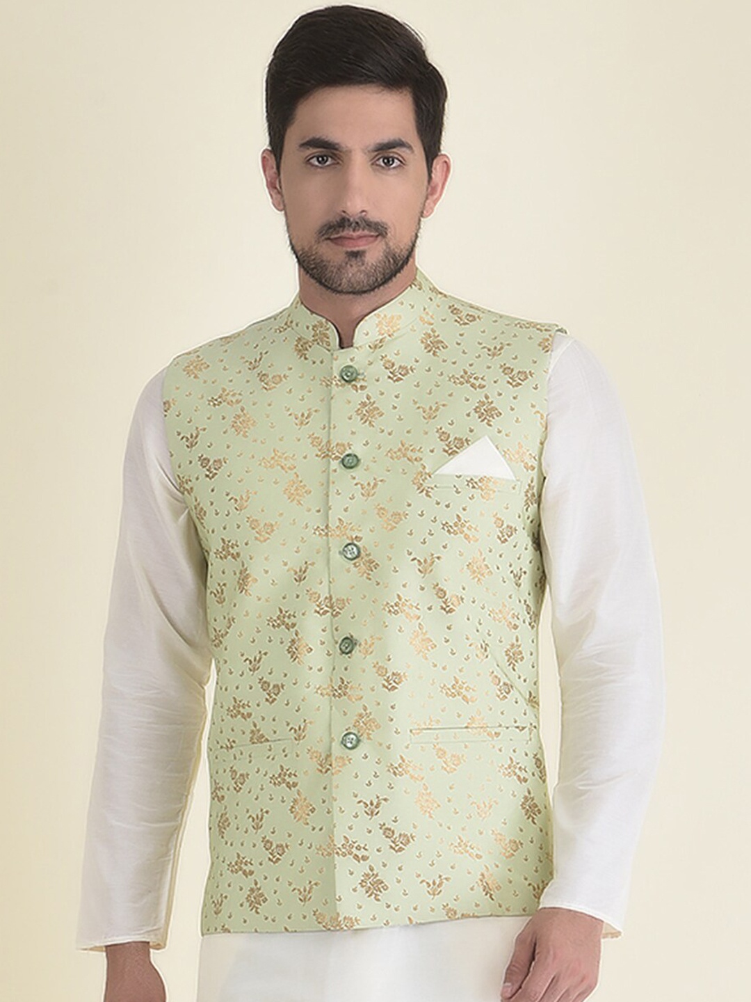 

DEYANN Men Green Floral Printed Layered Kurta with Pyjamas