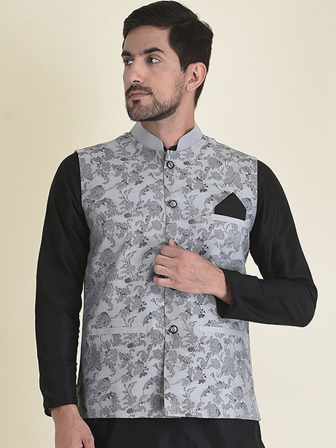 

DEYANN Men Silver-Colored Printed Nehru Jackets