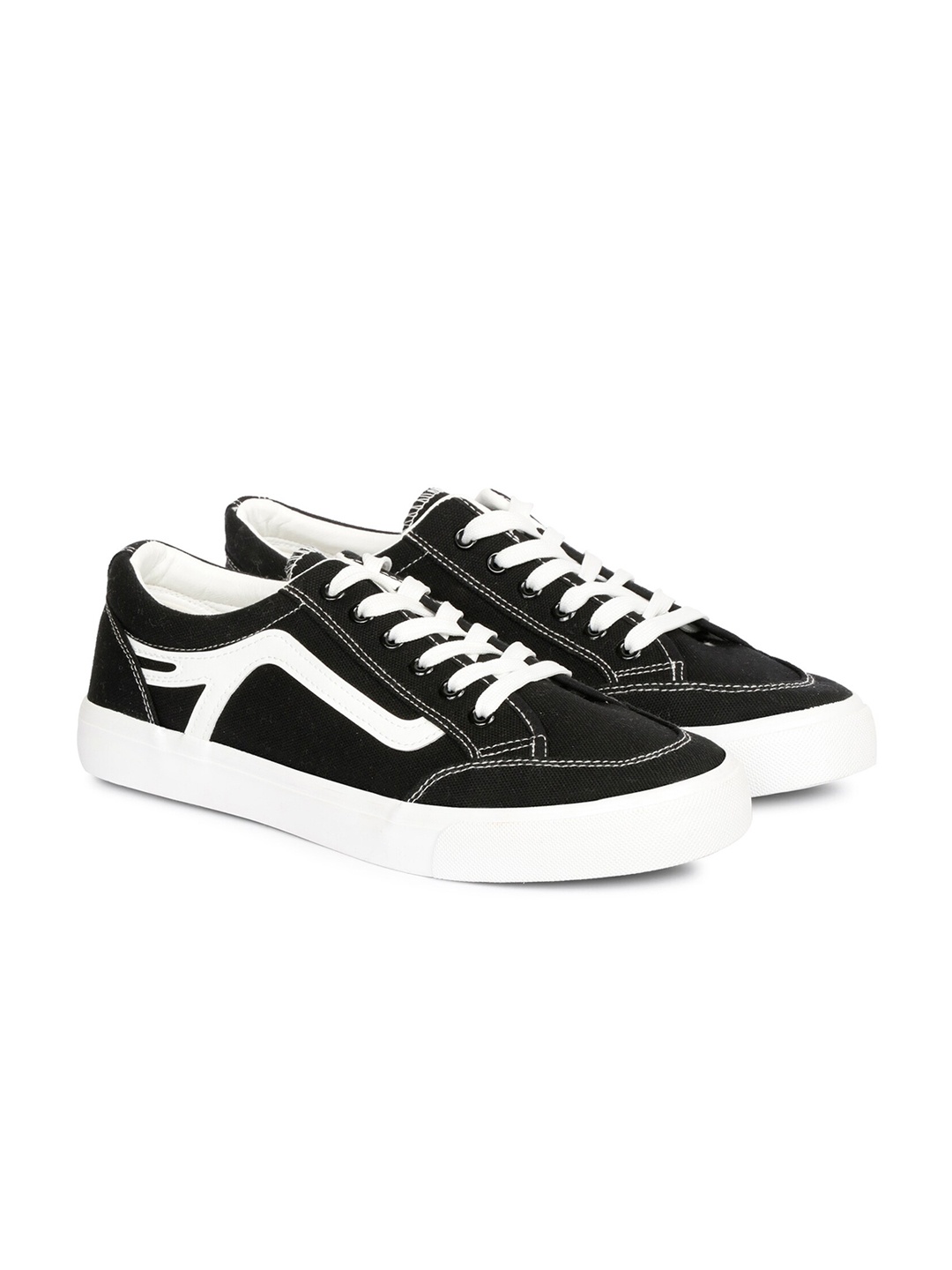 

CIPRAMO SPORTS Men Black Colourblocked Driving Shoes