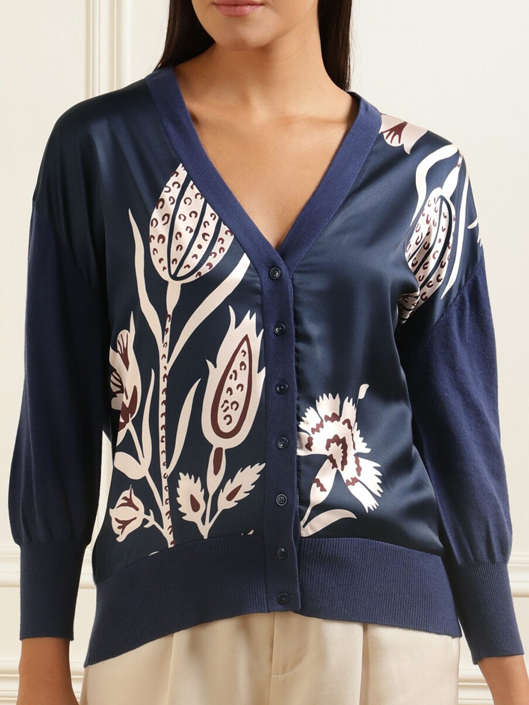 

Ted Baker Women Navy Blue & Cream-Coloured Floral Printed Cardigan