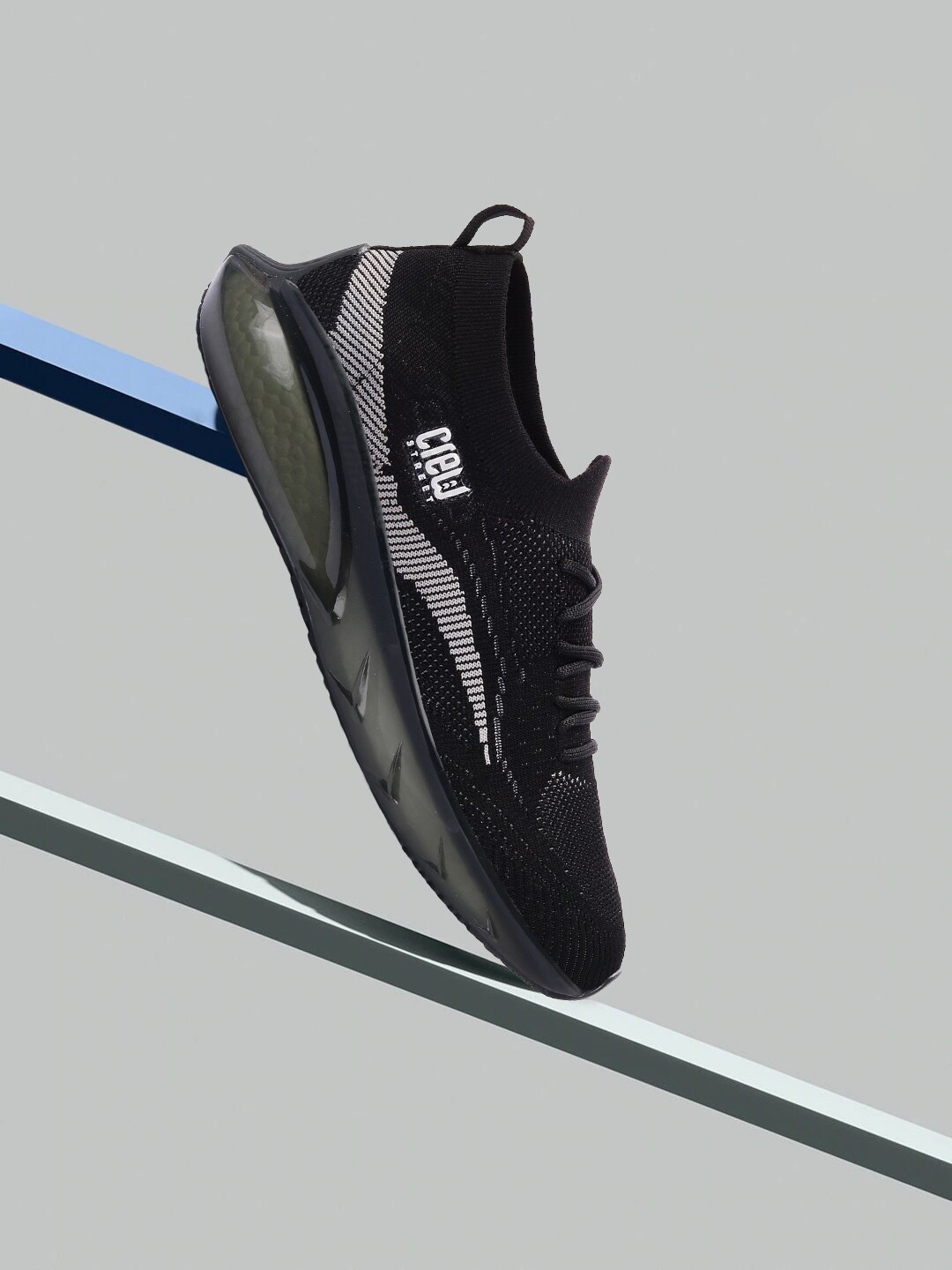 

Crew STREET Men Black STREET-GLIDE Phylon Sneakers