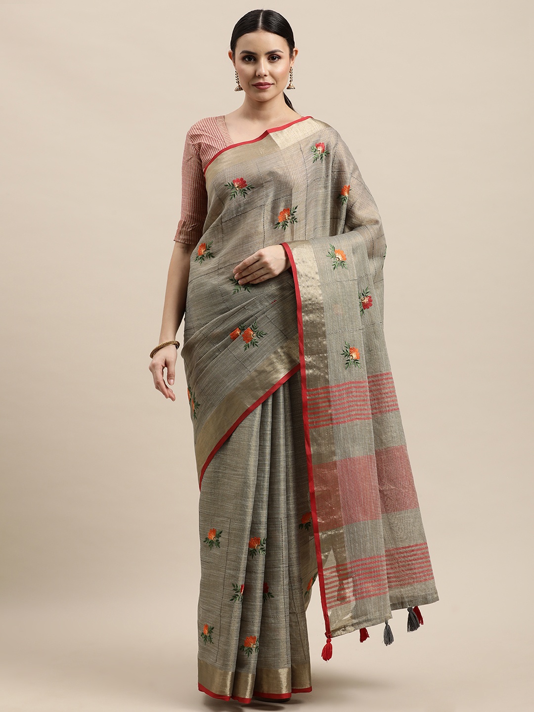 

SANGAM PRINTS Grey & Red Ethnic Embroidered Linen Blend Saree