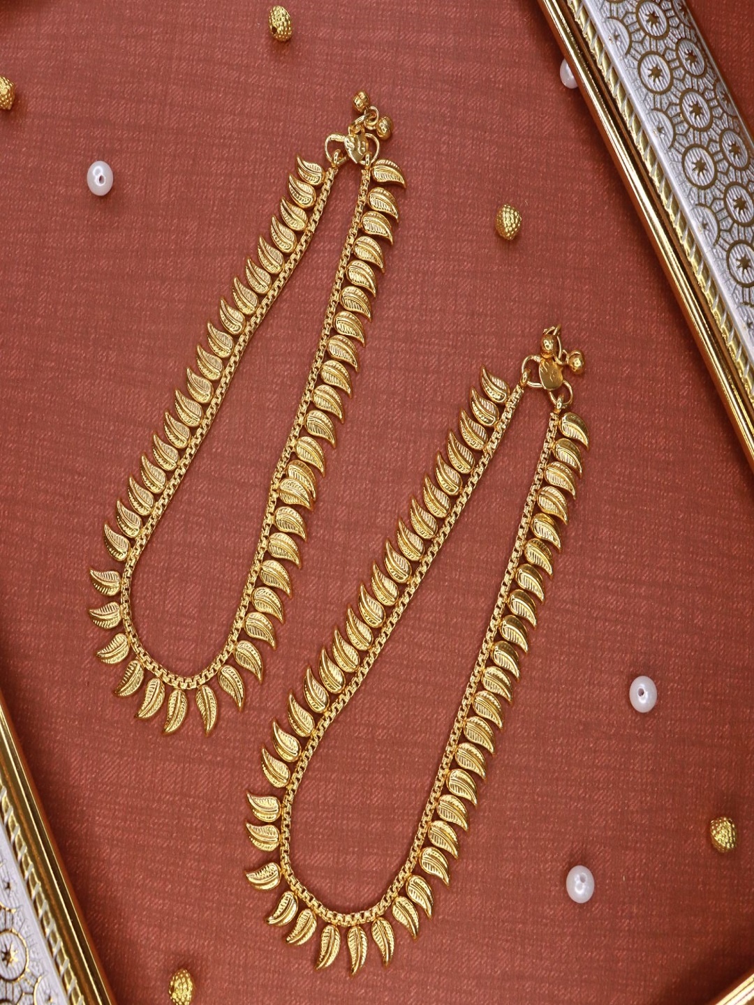 

I Jewels Set Of 2 Gold-Plated Ghungroo Anklets