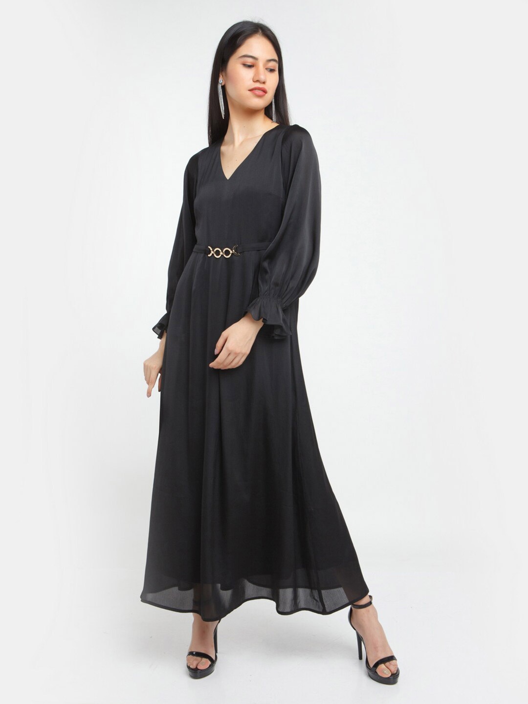 

Zink London Women's Black Solid Straight Maxi Dress