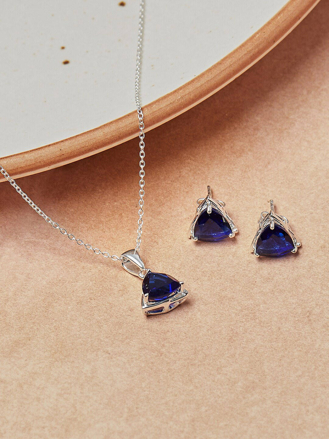 

Studio Voylla 925 Sterling Silver Blue Stone CZ Studded Pendant Set With Chain