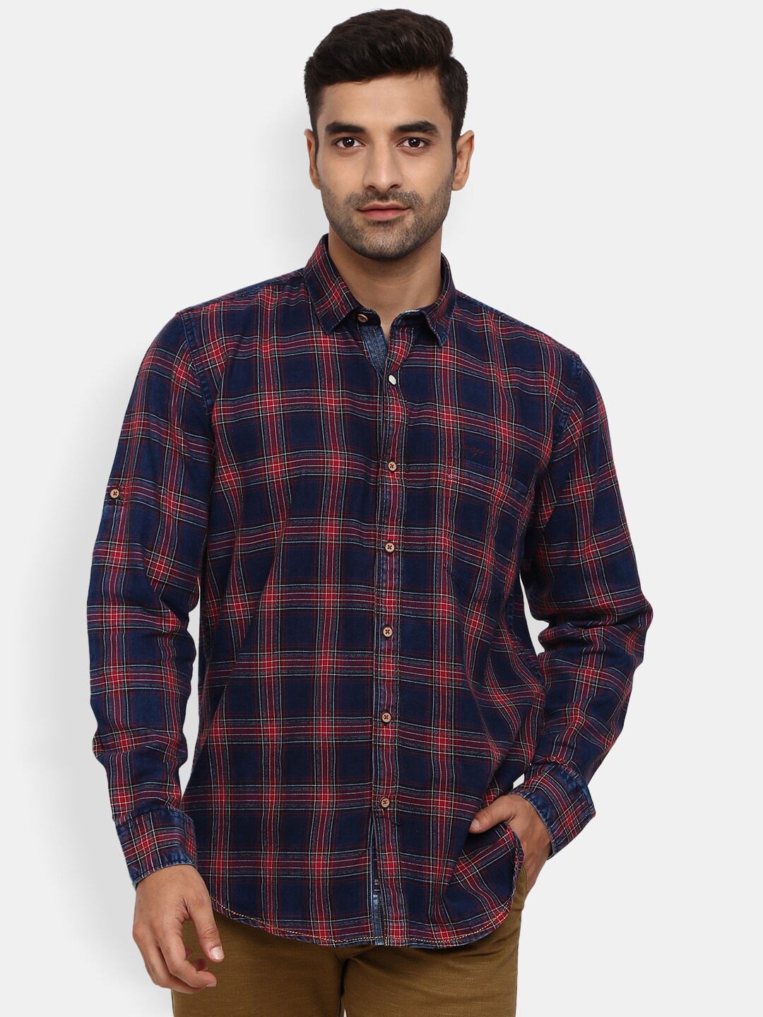 

V-Mart Men Red Classic Checked Cotton Casual Shirt