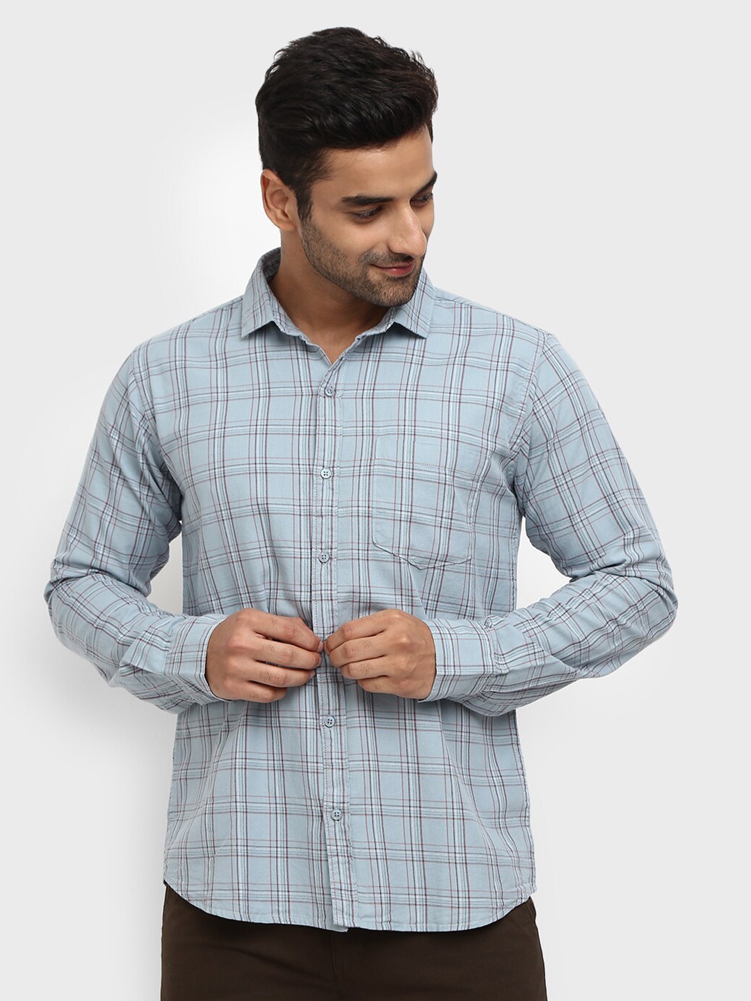 

V-Mart Men Grey Classic Checked Casual Shirt