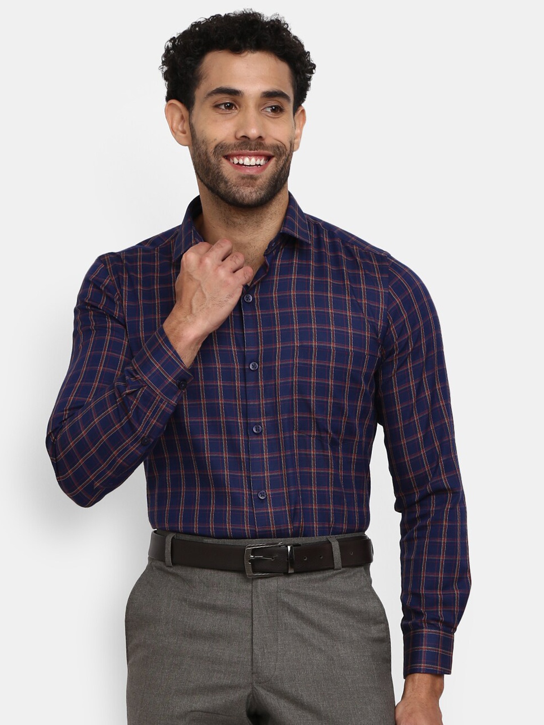 

V-Mart Men Navy Blue Classic Checked Formal Shirt
