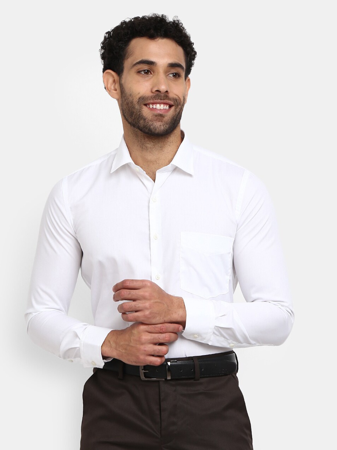 

V-Mart Men White Classic Formal Shirt