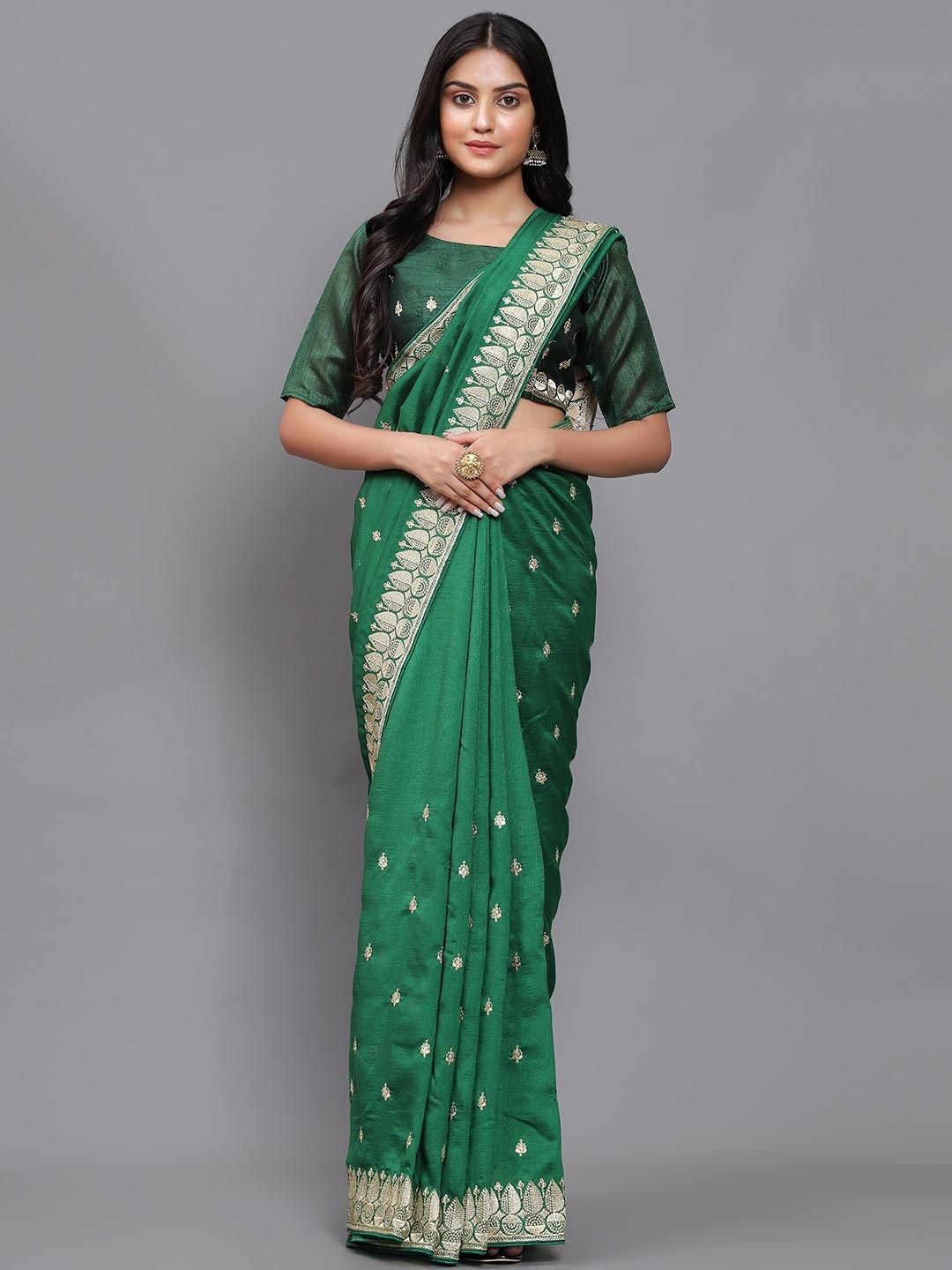 

3BUDDY FASHION Green & Silver-Toned Woven Design Zari Jute Silk Venkatgiri Saree
