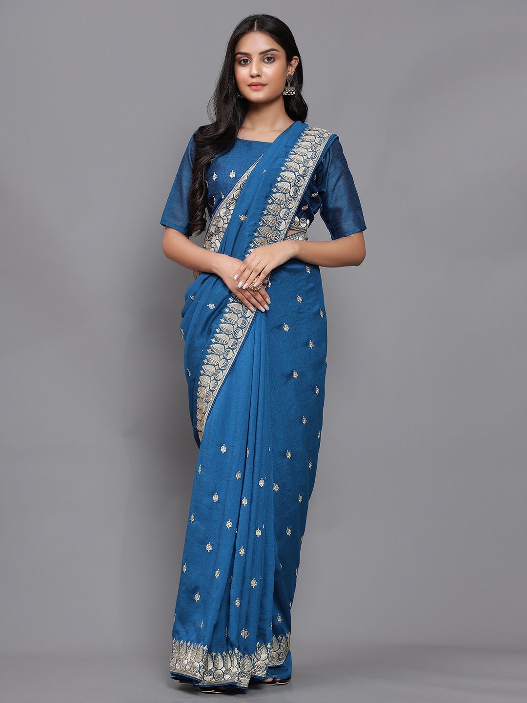 

3BUDDY FASHION Turquoise Blue & Silver-Toned Embellished Sequinned Jute Silk Venkatgiri Saree