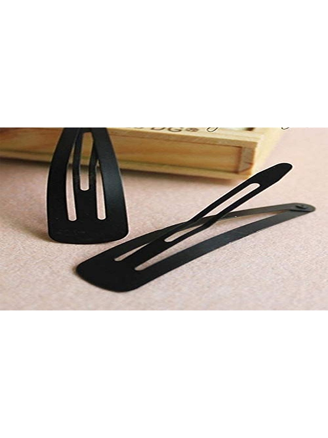 

AkashKrishna Unisex Black Set of 12 Tic Tac Hair Clip