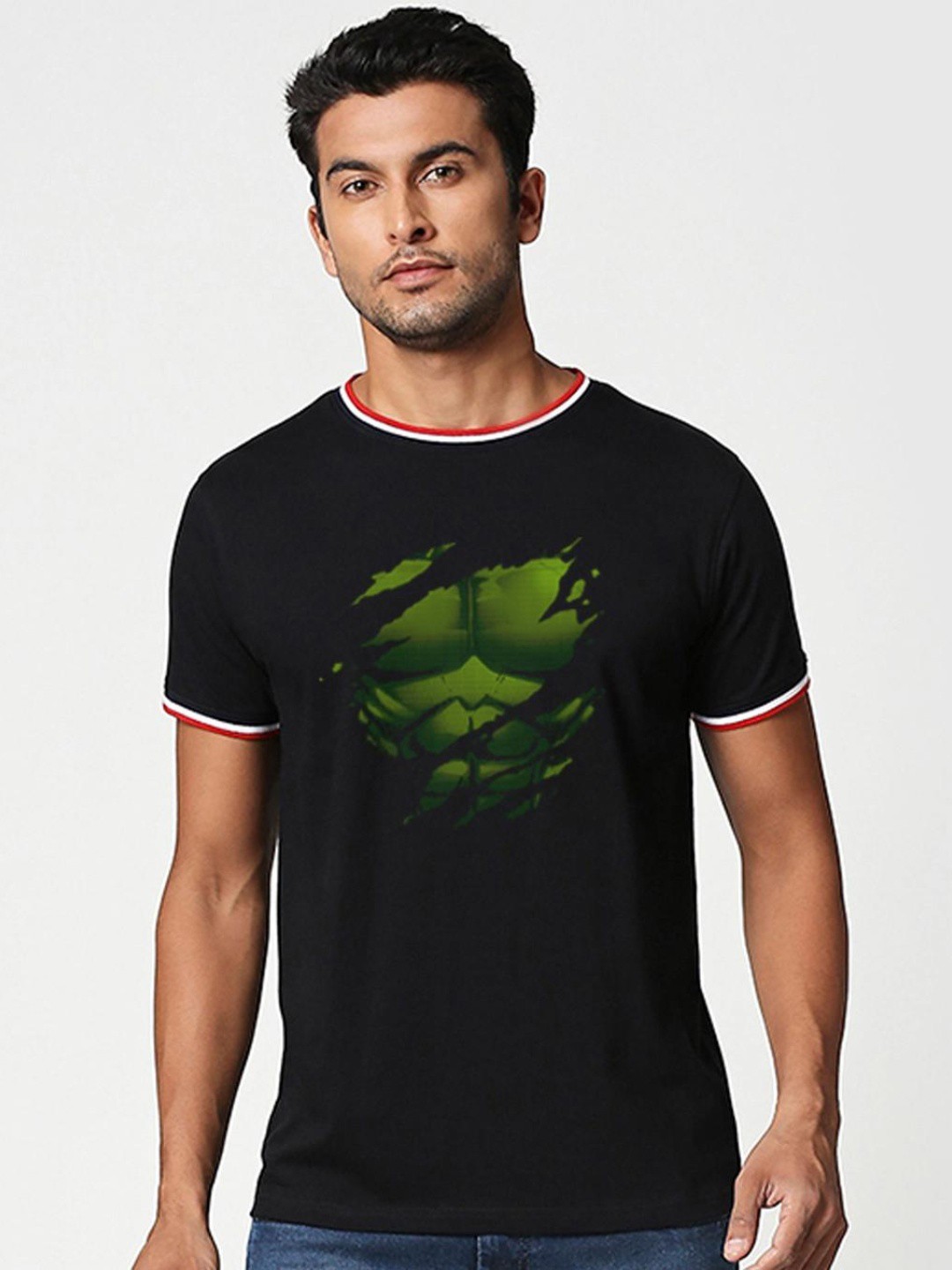 

Bewakoof Men Black Printed Pure Cotton T-shirt