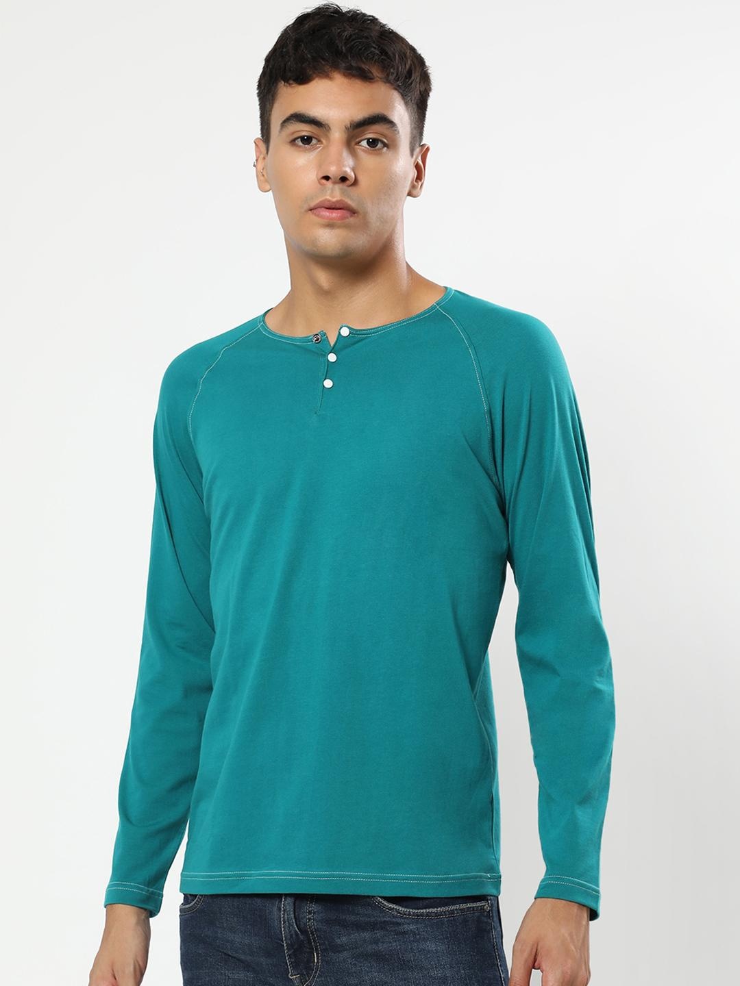 

Bewakoof Men Green Henley Neck Pure Cotton T-shirt