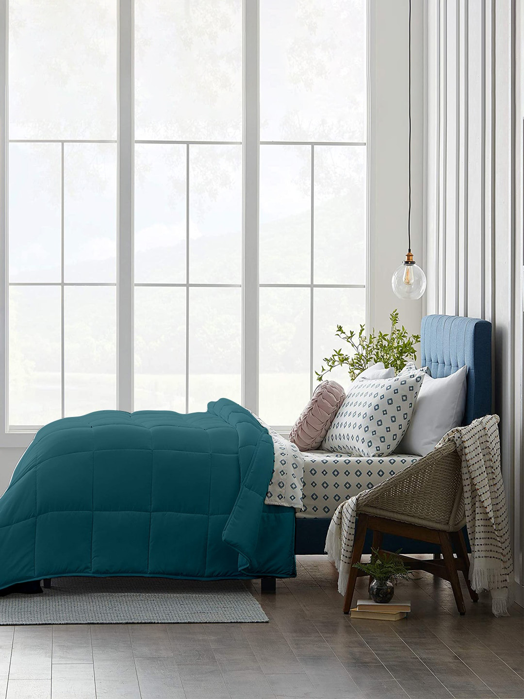 

RAZZAI Teal Blue Microfiber Mild Winter 300 GSM Reversible Double Bed Comforter