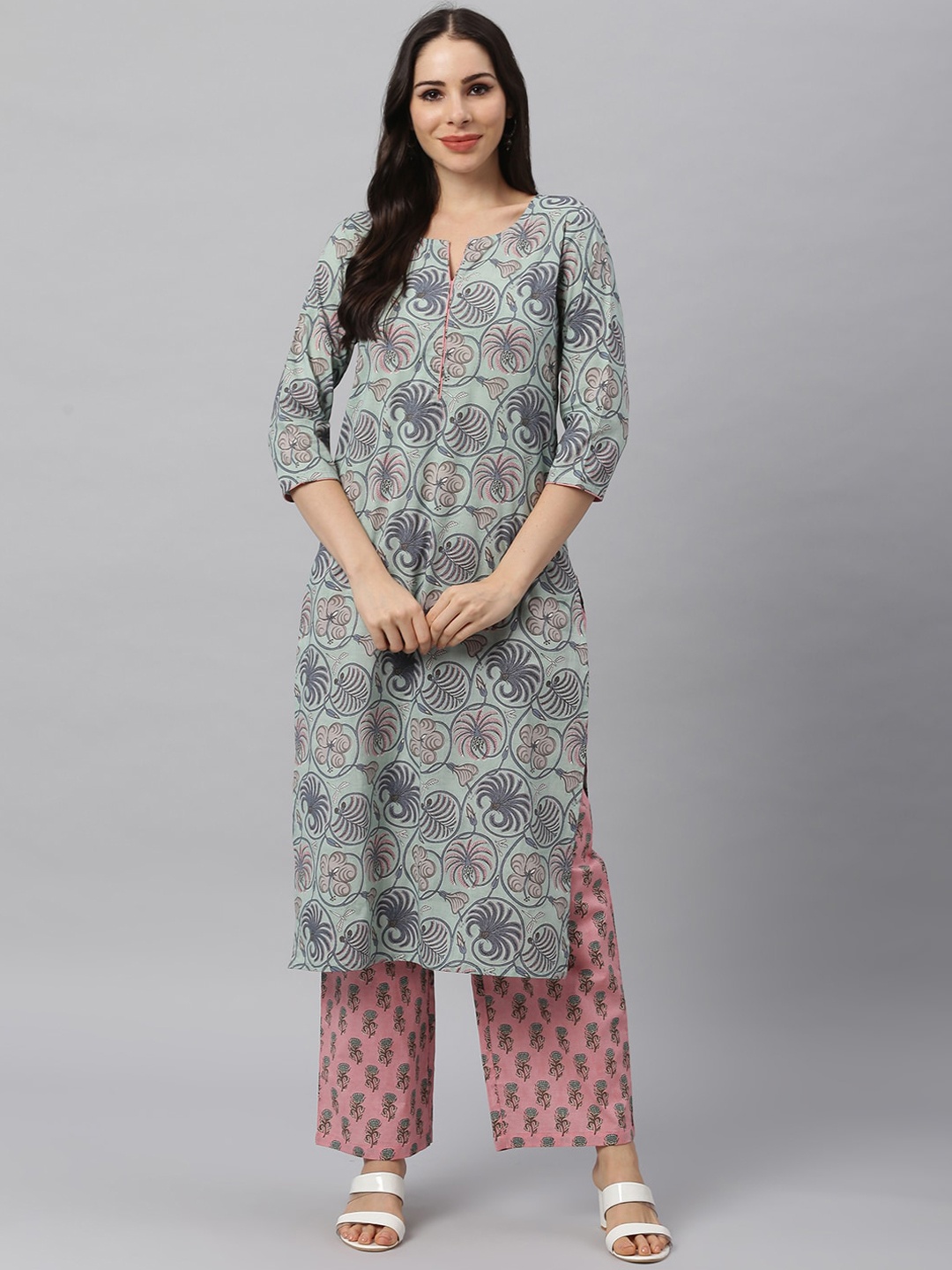 

Idalia Women Blue Floral Printed Kurta with Palazzos