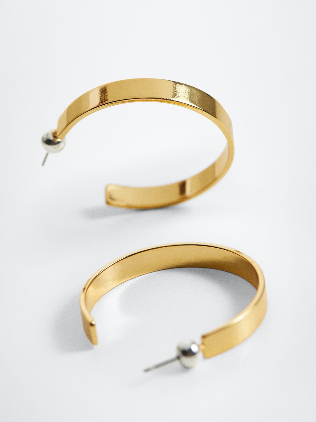 

MANGO Gold-Toned Crescent Shaped Half Hoop Earrings