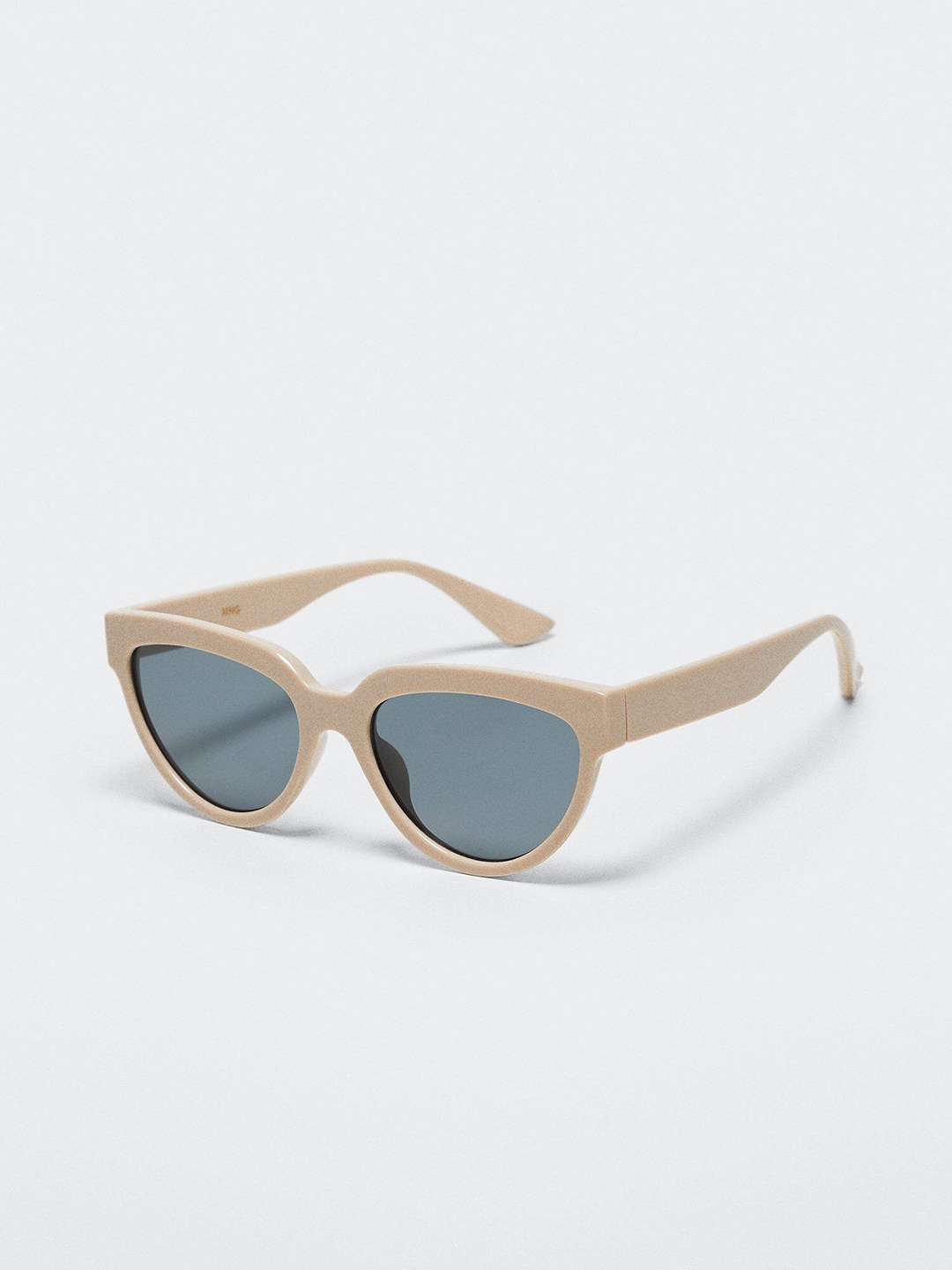 

MANGO Women Sustainable Cateye Sunglasses with UV Protected Lens 37024021, Grey
