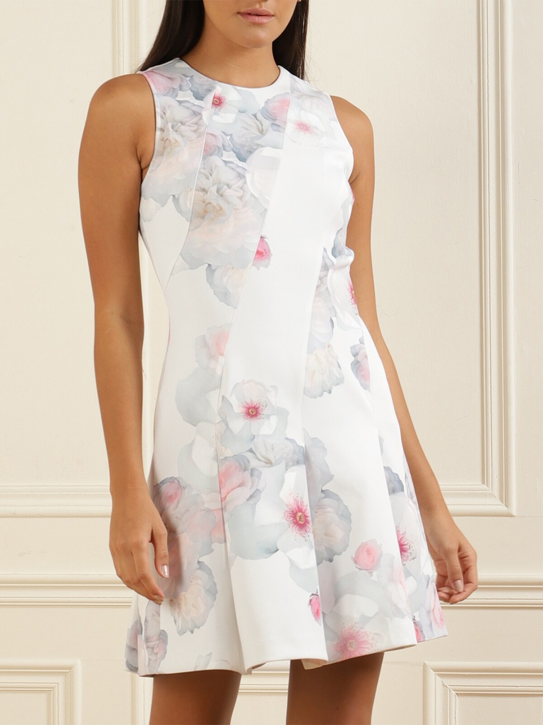 

Ted Baker Women White & Grey Floral A-Line Dress