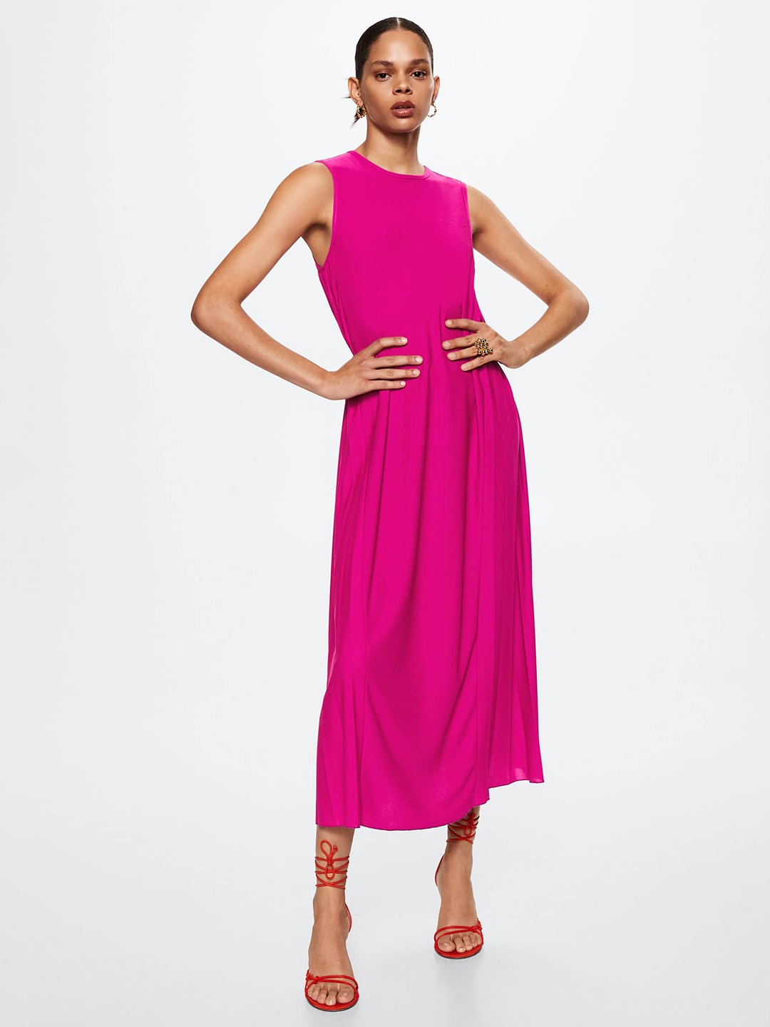 

MANGO Fuchsia Solid Pleated Detail A-Line Midi Dress