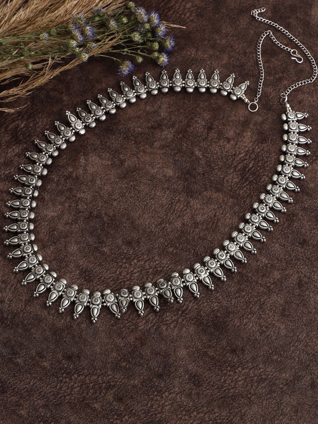 

VENI Silver-Toned Brass Silver-Plated Oxidised Necklace