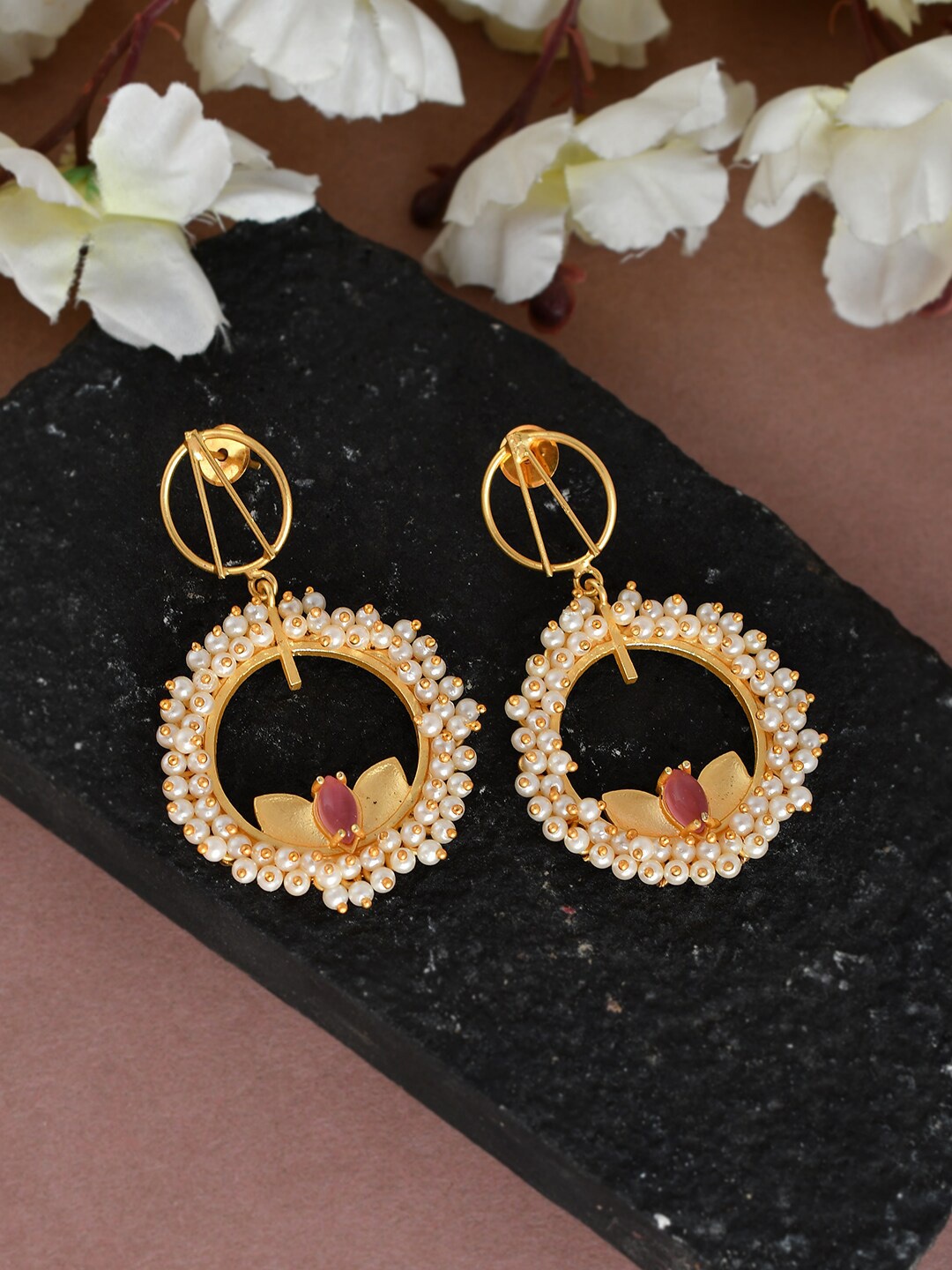 

Silvermerc Designs Women Gold-Toned Contemporary Circular Pearl Drop Earrings