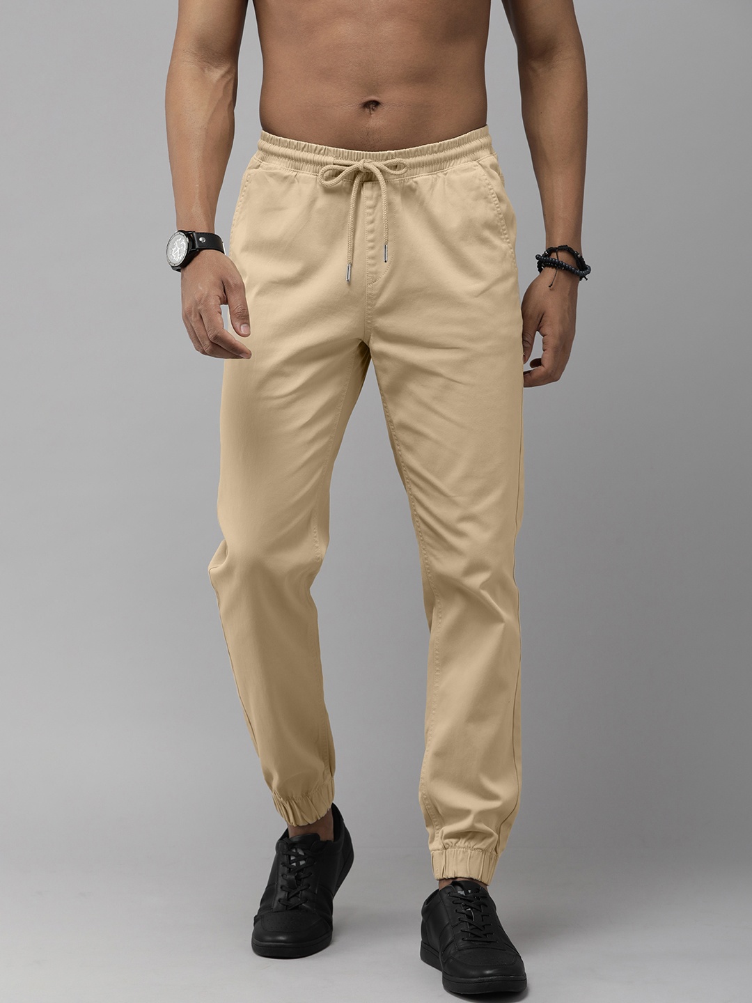 

Roadster Men Beige Solid Joggers Trousers