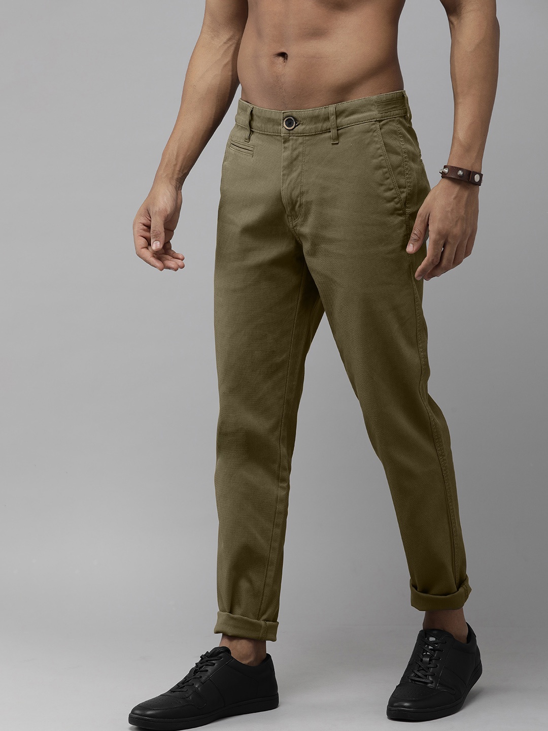 

100% Linen Men Olive Green Textured Slim Fit Trousers