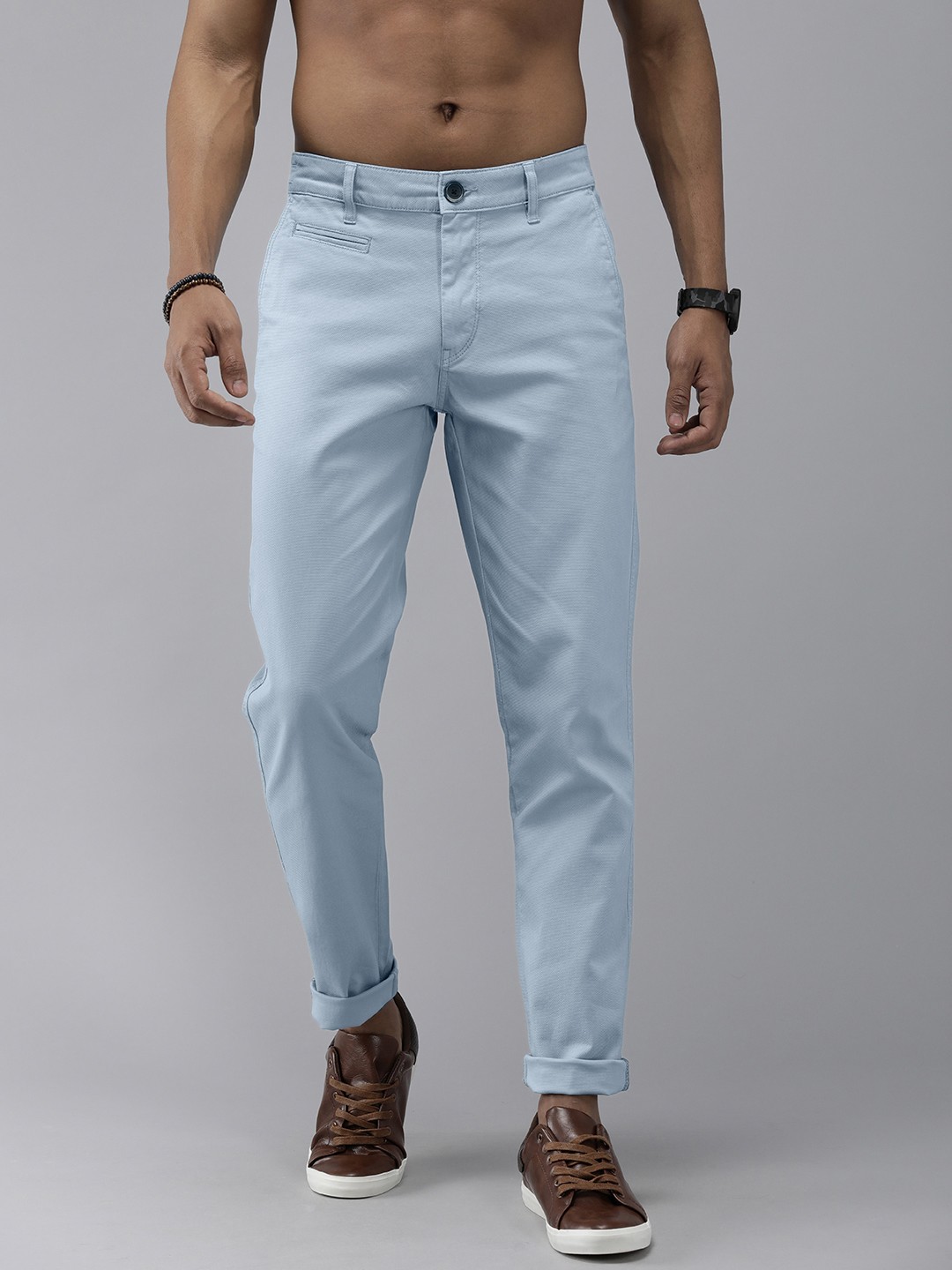 

Roadster Men Blue Solid Dobby Weave Slim Fit Chinos