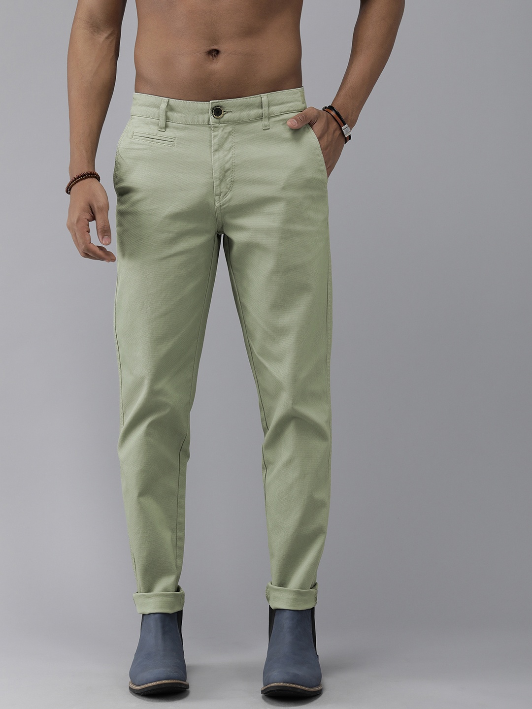 

Roadster Men Olive Green Textured Slim Fit Trousers