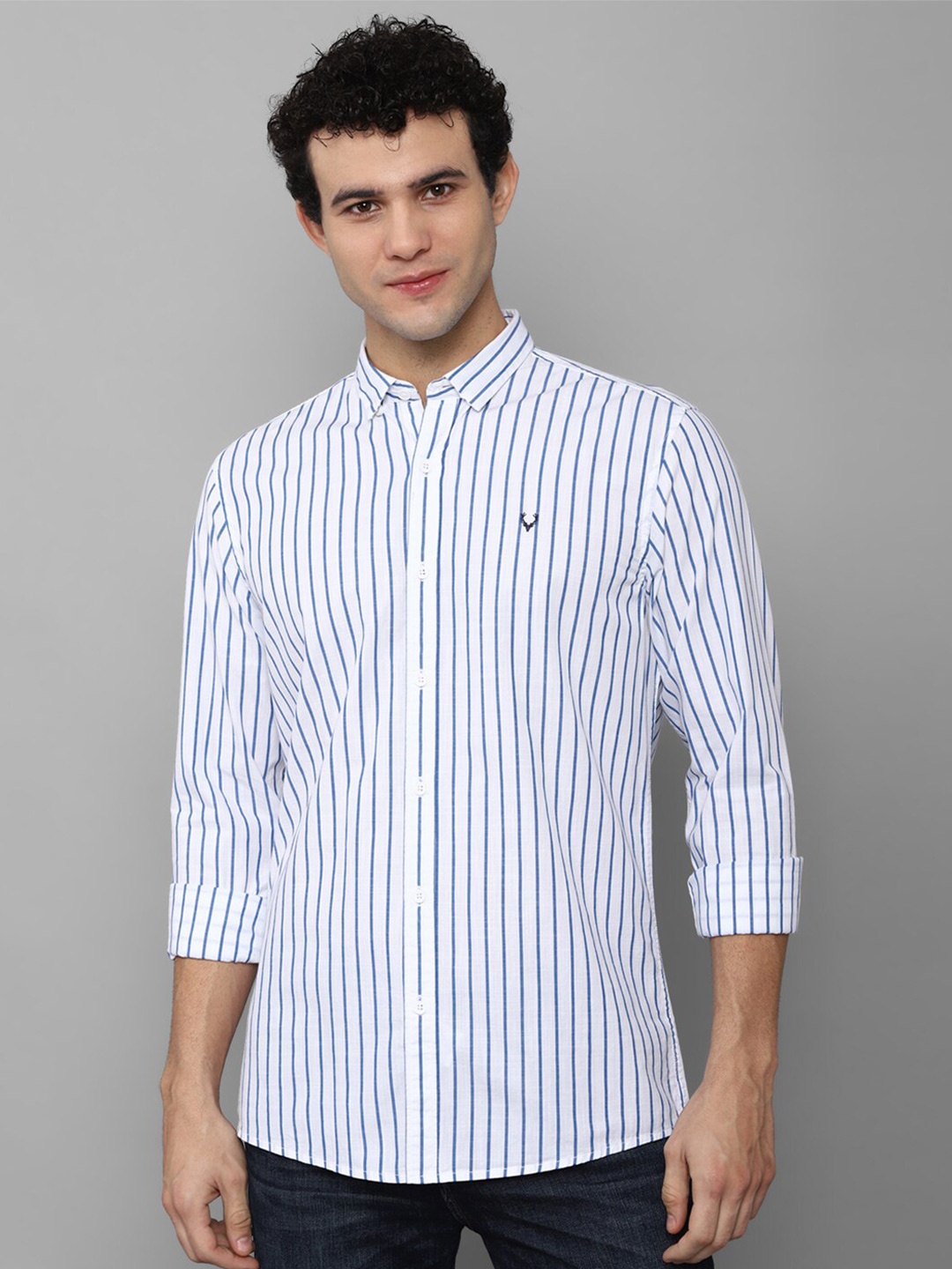

Allen Solly Sport Men White And Blue Striped Casual Shirt