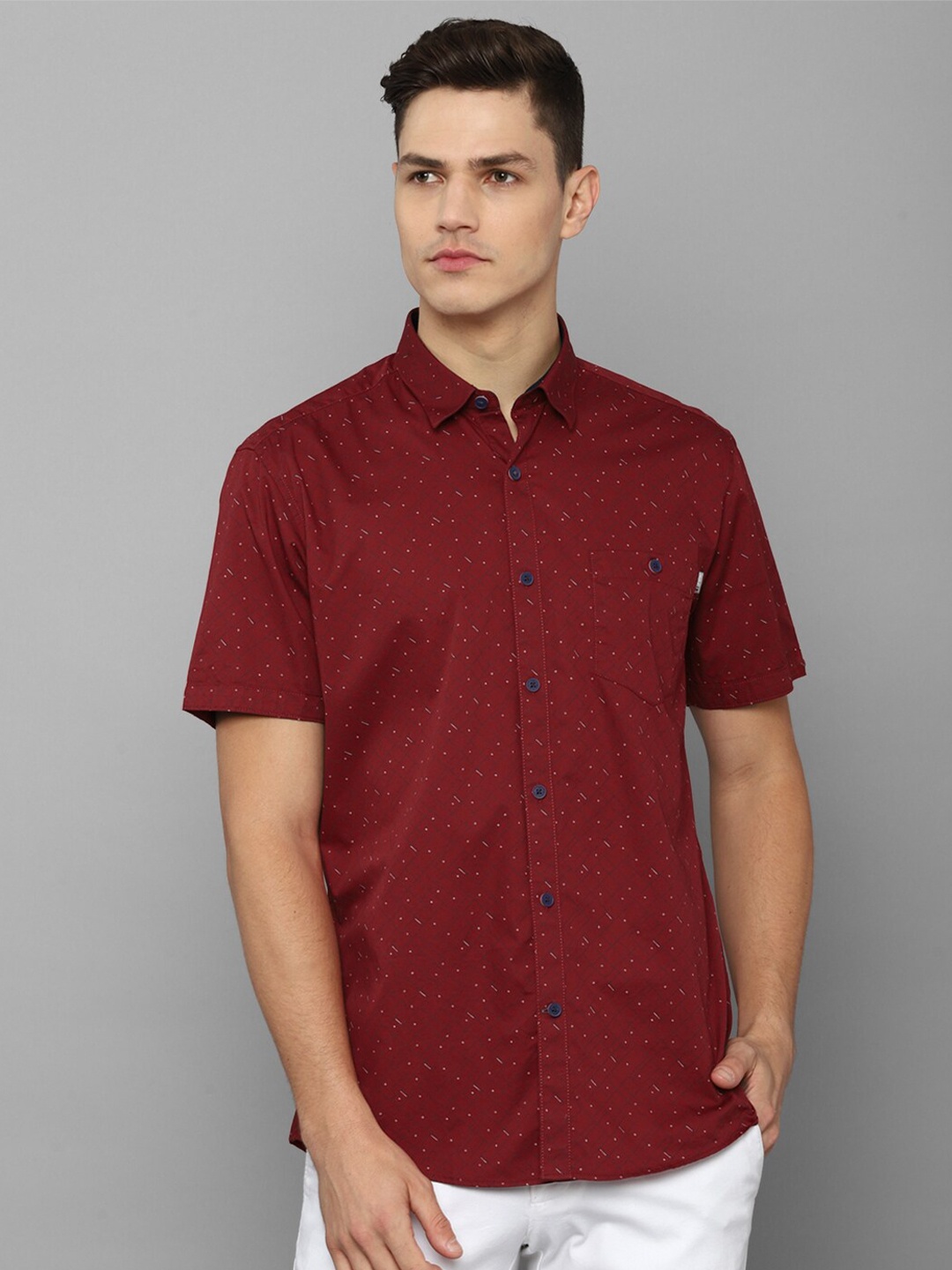 

Louis Philippe Sport Men Red Slim Fit Printed Casual Shirt