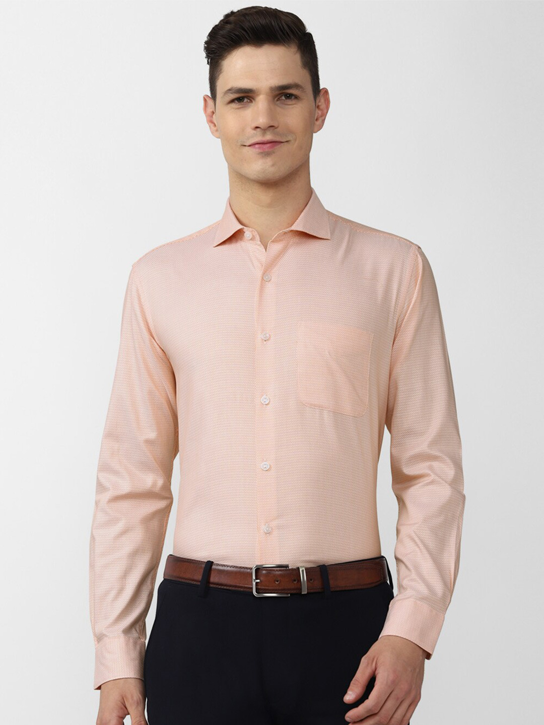 

Peter England Elite Men Peach-Coloured Formal Shirt