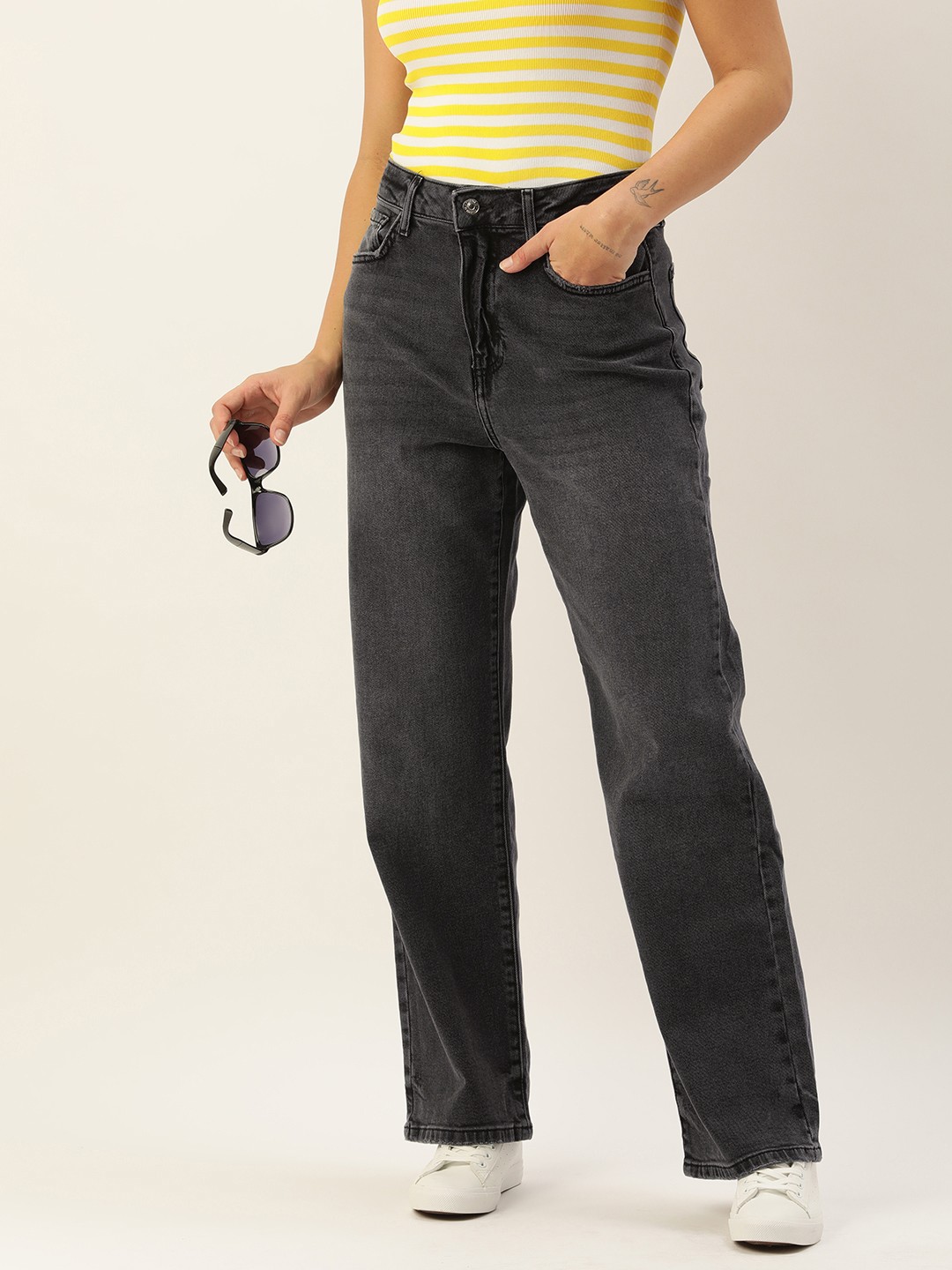 

FOREVER 21 Women Black Light Fade Stretchable Jeans